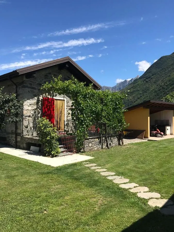 La Casetta Di Biancaneve Valtellina E Lago Di Como Dubino 0*,  Italy