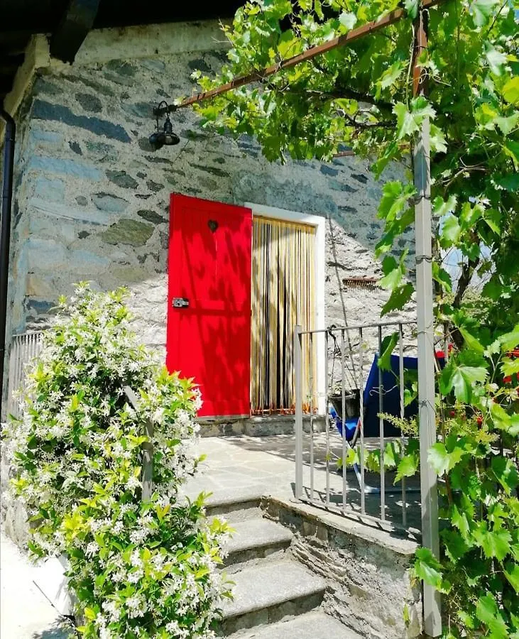 La Casetta Di Biancaneve Valtellina E Lago Di Como Dubino 0*,  Italia