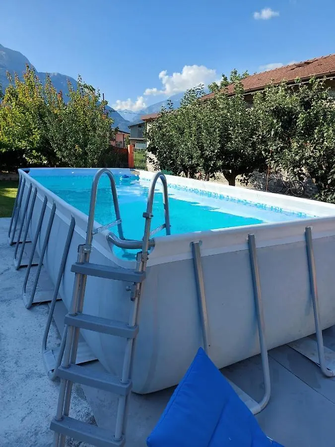 Сasa de vacaciones La Casetta Di Biancaneve Valtellina E Lago Di Como Dubino Italia